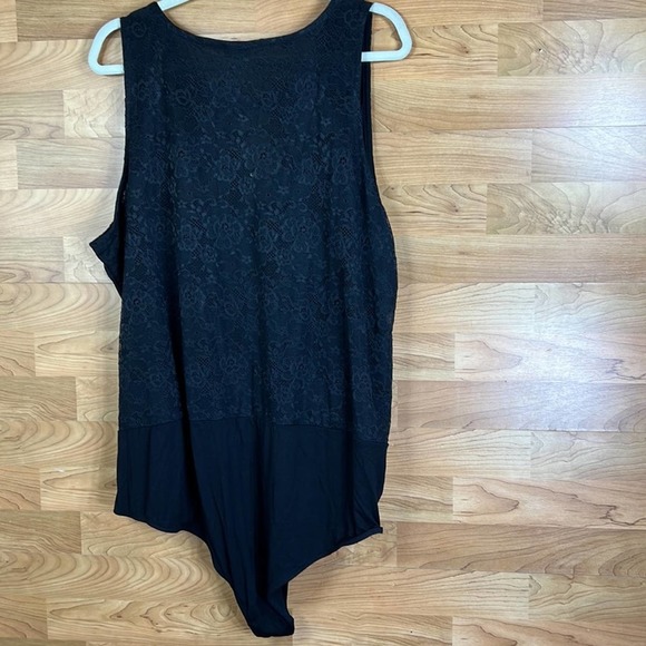 Torrid Size 4 Surplice Strappy Bodysuit in Lace Black - Picture 11 of 13